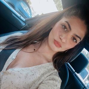 Meet your Posher, Lucie